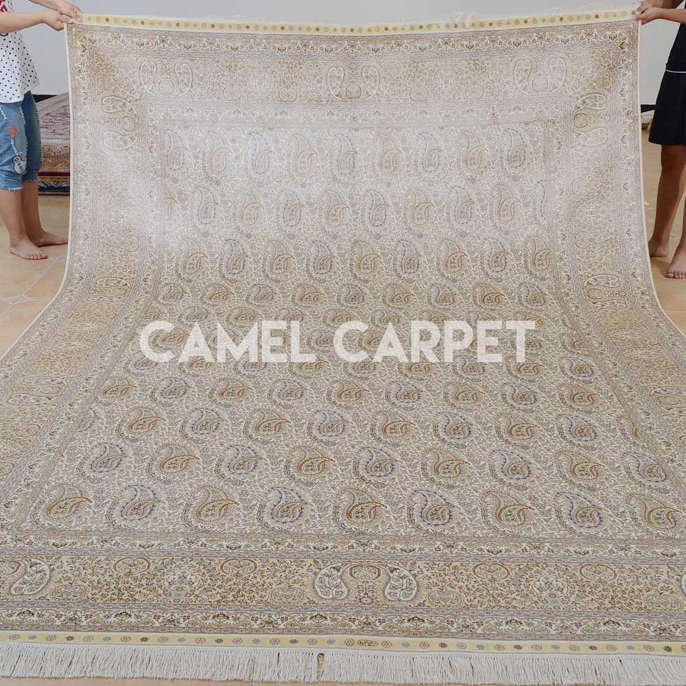 Silk Hand Knotted Paisley Pattern Rug