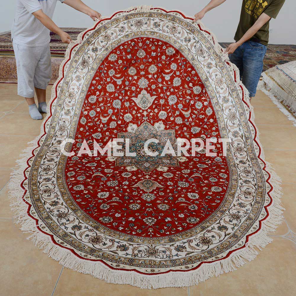 Red Color Traditional Handmade Oval Shaped Rugs